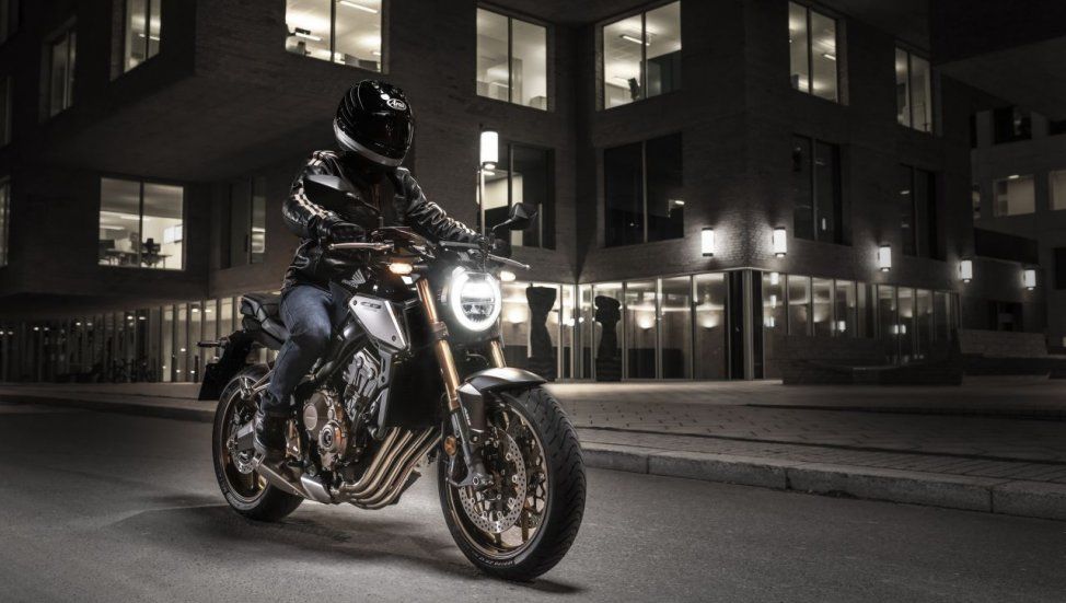 奥古斯塔 brutale 1000 serie oro