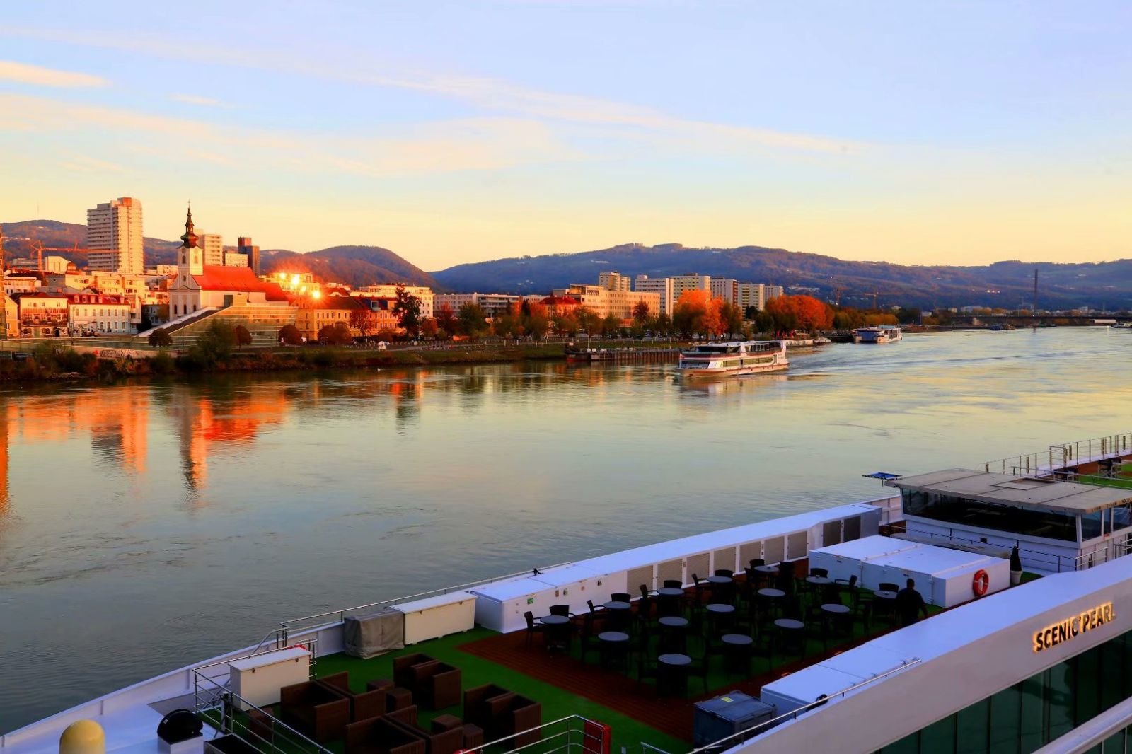 都市风光——多瑙河畔的林茨