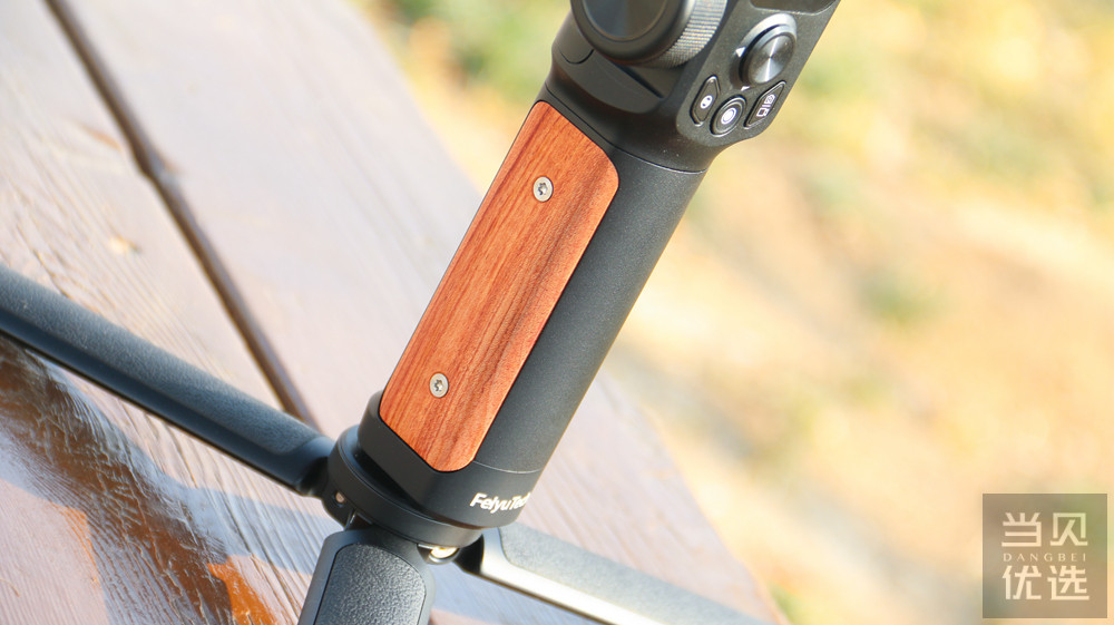 飞宇ak2000s微单稳定器:多种潮流玩法,单反也能用