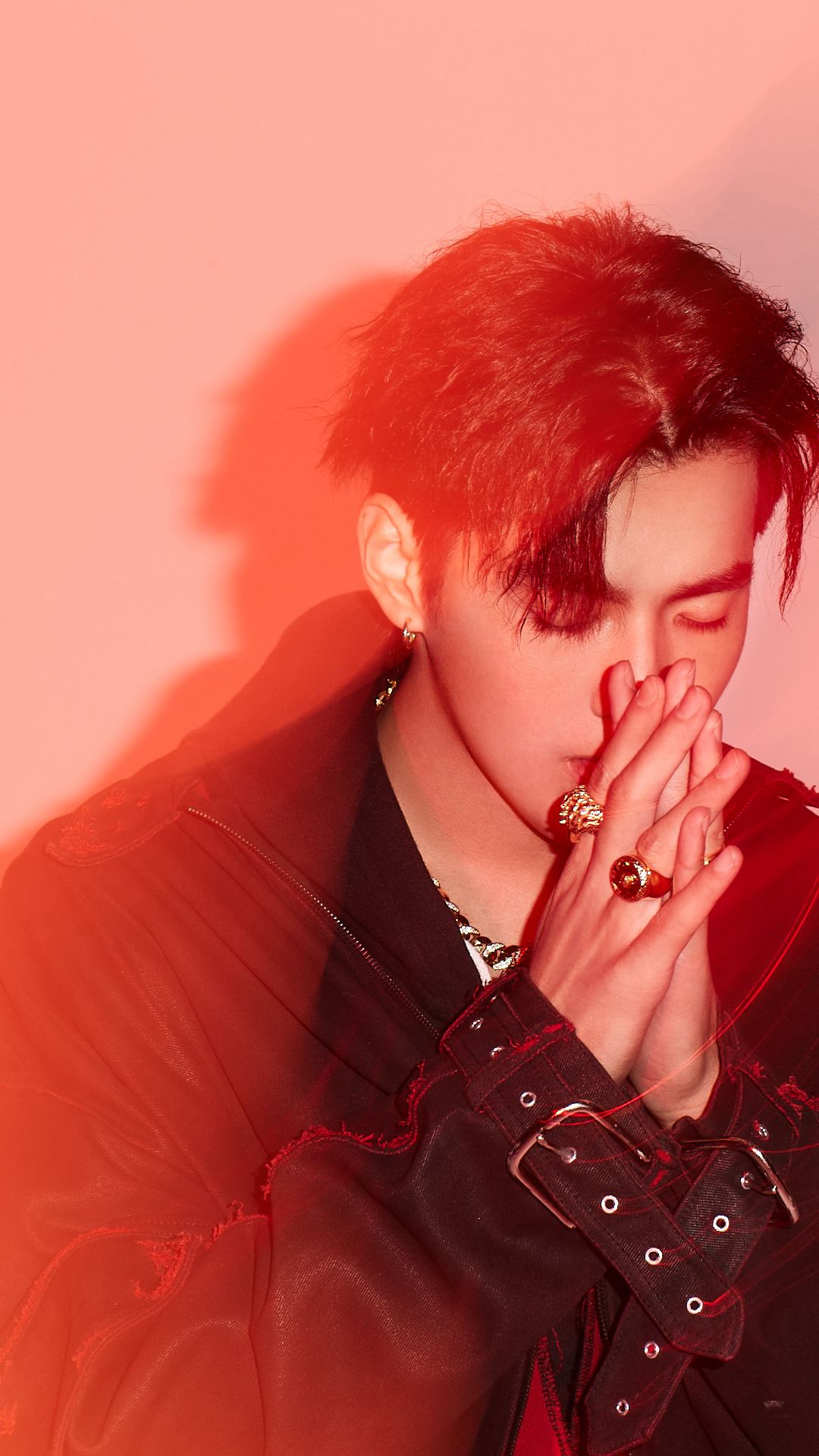 吴亦凡长得这么帅,只因遗传了妈妈的美貌,看到她的照片后太惊艳