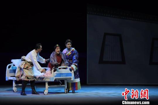 青海平弦戏《魂系金银滩》进京演出