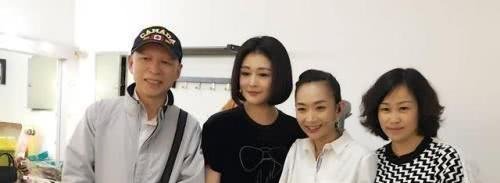丑角李明的女儿照片被曝光,本以为会随爸,网友:竟然貌美如花
