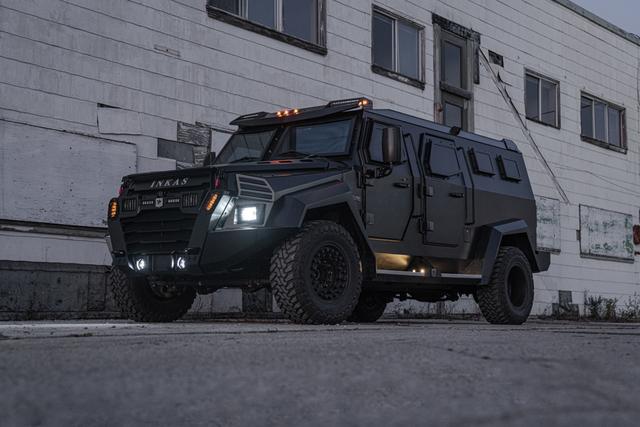 全新inkas sentry civilian民用版装甲车亮相,搭载6.7升柴油引擎