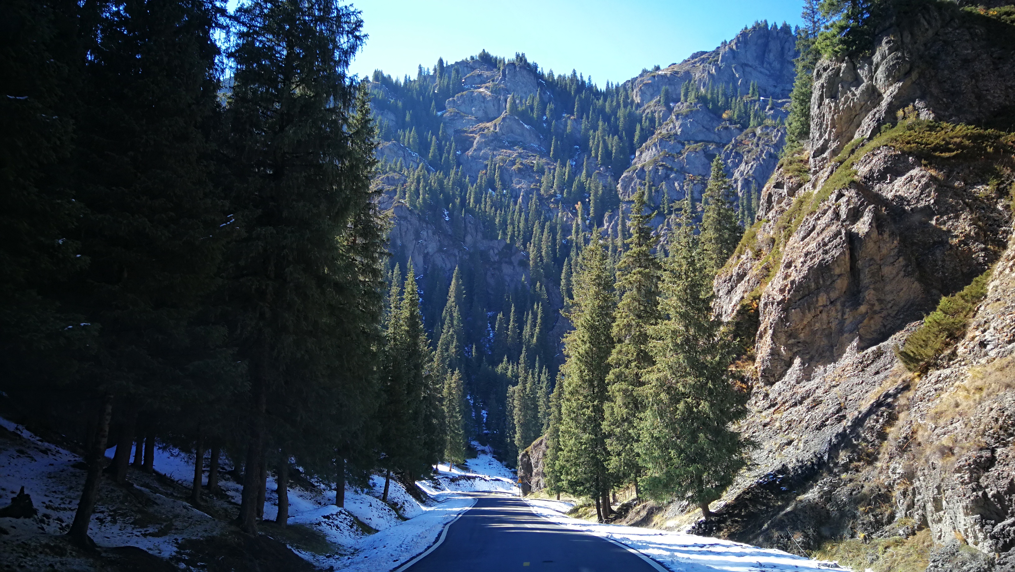意犹未尽的天山大峡谷之游