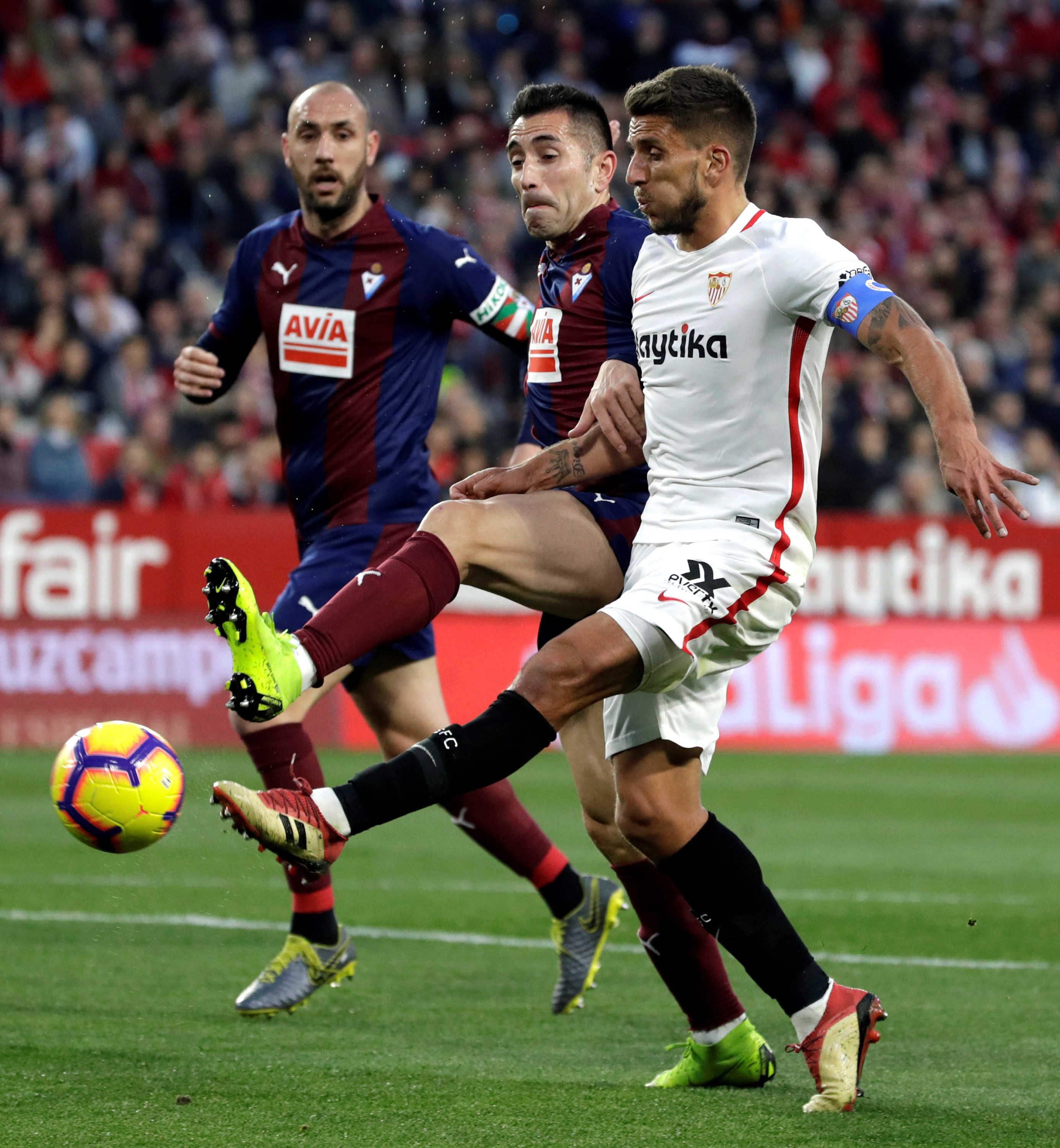 外代,2019年2月11日    (外代二线)足球——西甲联赛:塞维利亚战平