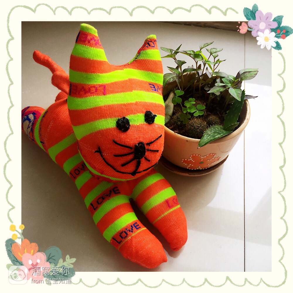 手工课堂:条纹袜子小猫咪