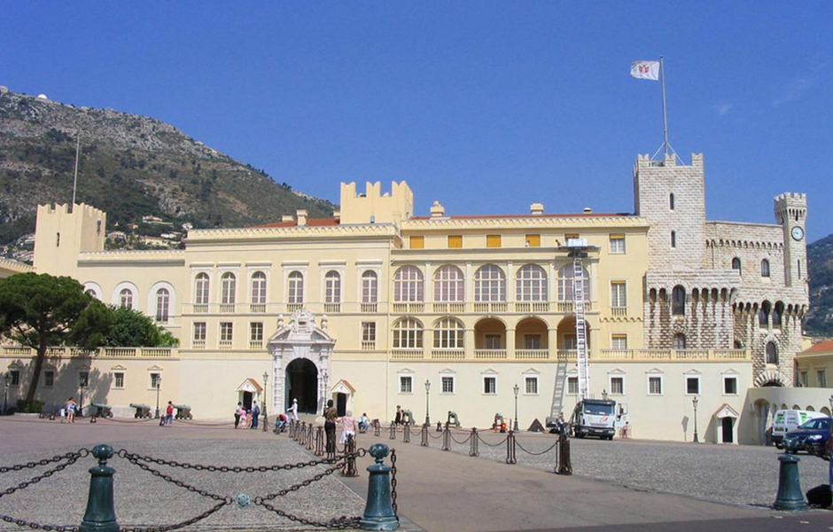 摩纳哥王宫,路易二世体育场.摩纳哥·monaco也许有你寻觅的旅行的意义