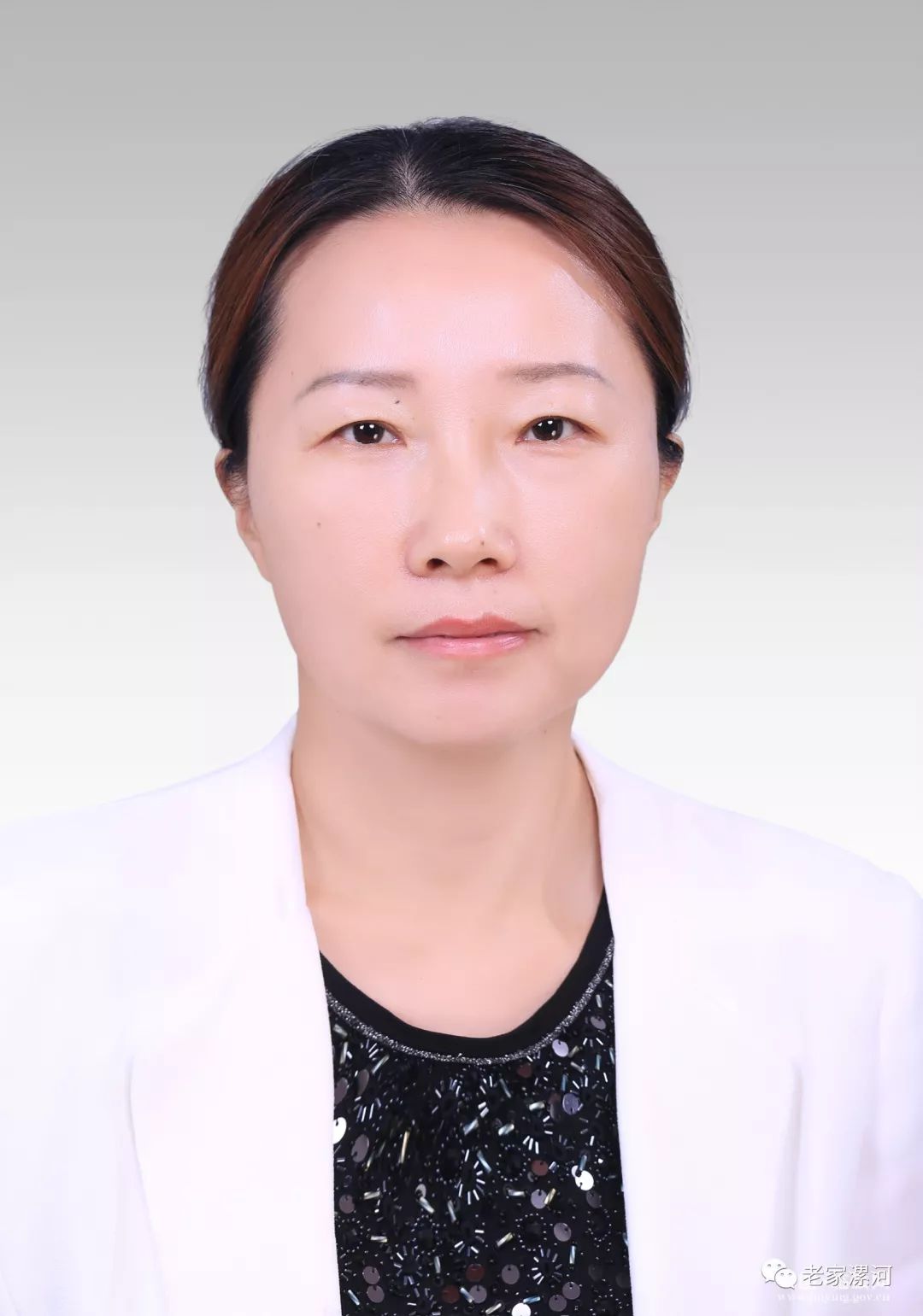 2019年11月25日下午临颍县县长赵丹不畏严寒到革命老区岗杨村调研