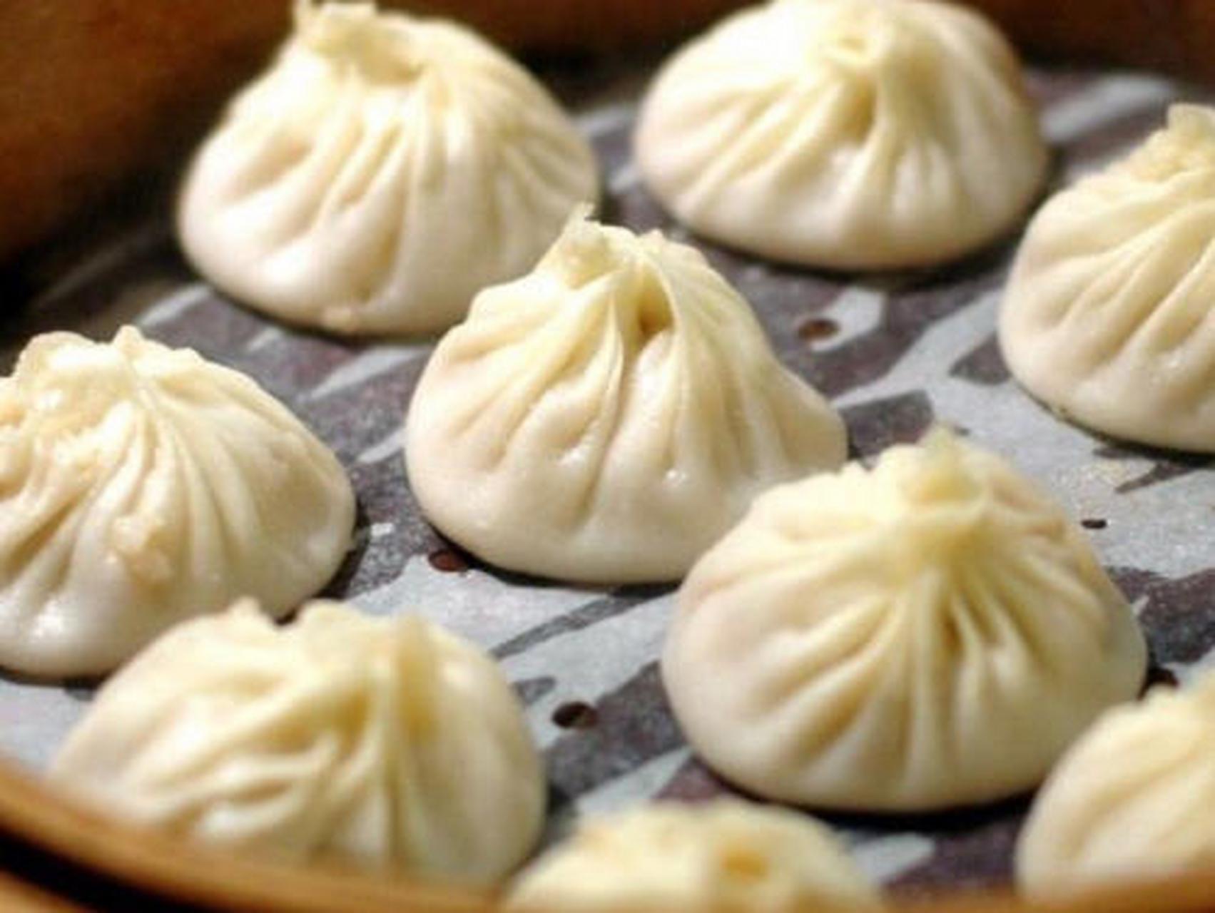 立冬创意美食#芜湖小笼汤包,是芜湖的传统名点,已有百年历史,它选用