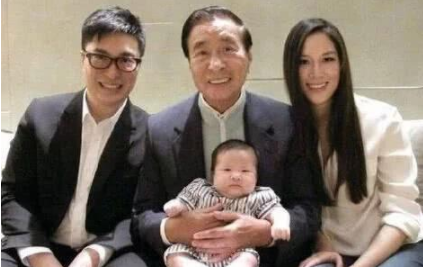 90岁香港首富李兆基争产大战,两个儿子争夺中,孙子竟成了关键