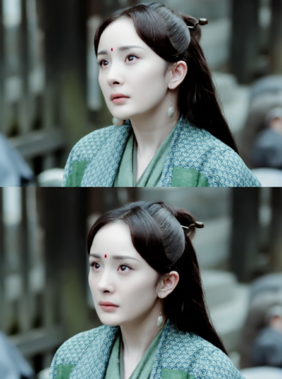 白浅在天宫被素锦挖去了双眼,最后失望透顶的跳下了诛仙台结束了这