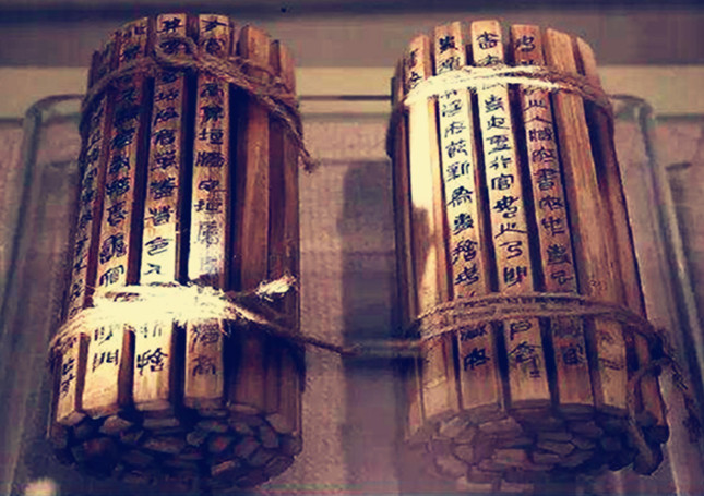 署书,门榜,封简的题字,亦称榜书. 殳书,专指兵器上的铭刻文字.