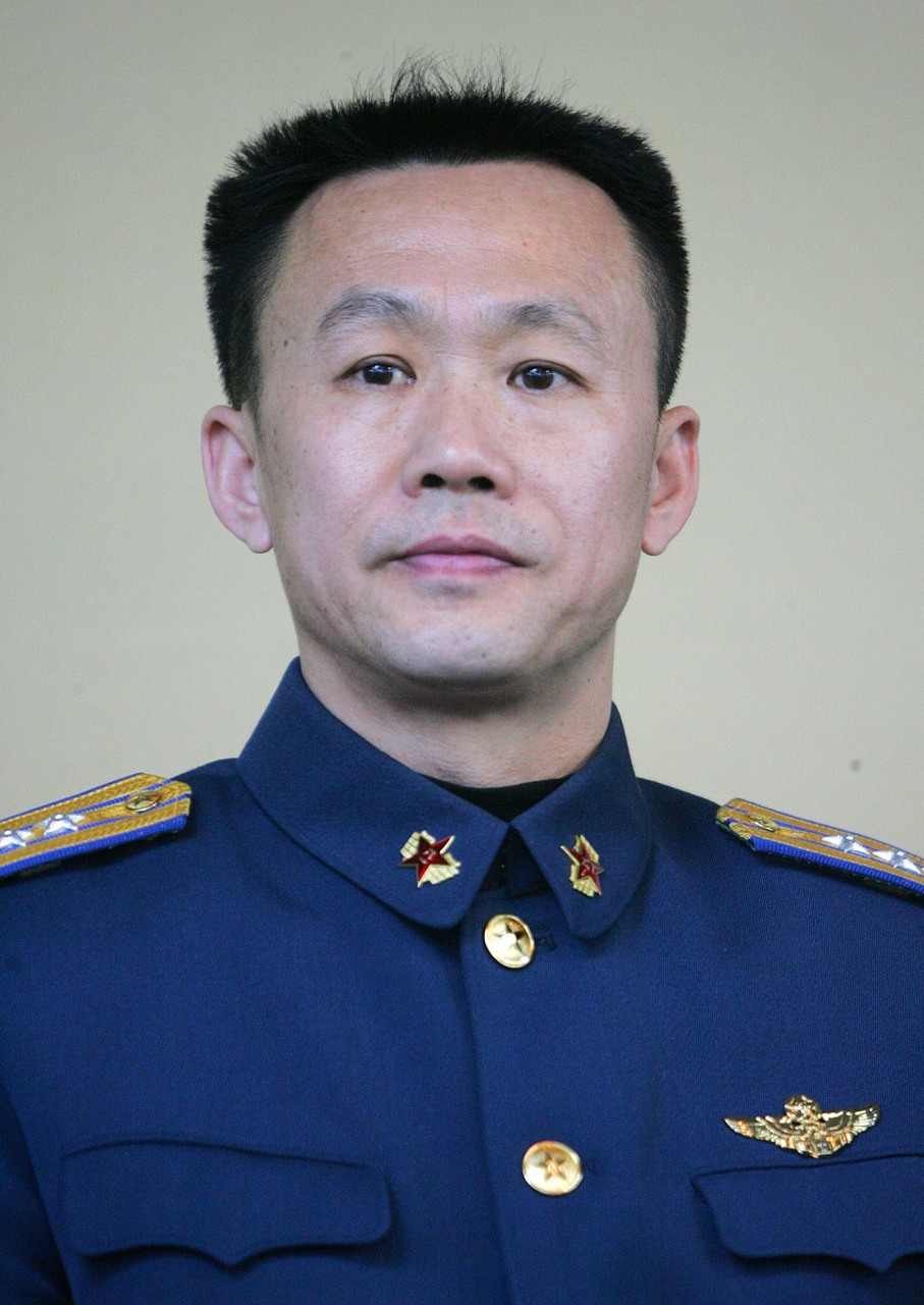 戴旭大校说:"中国人思想僵化,一直在纠结谁来开第一枪,从卢沟桥事变