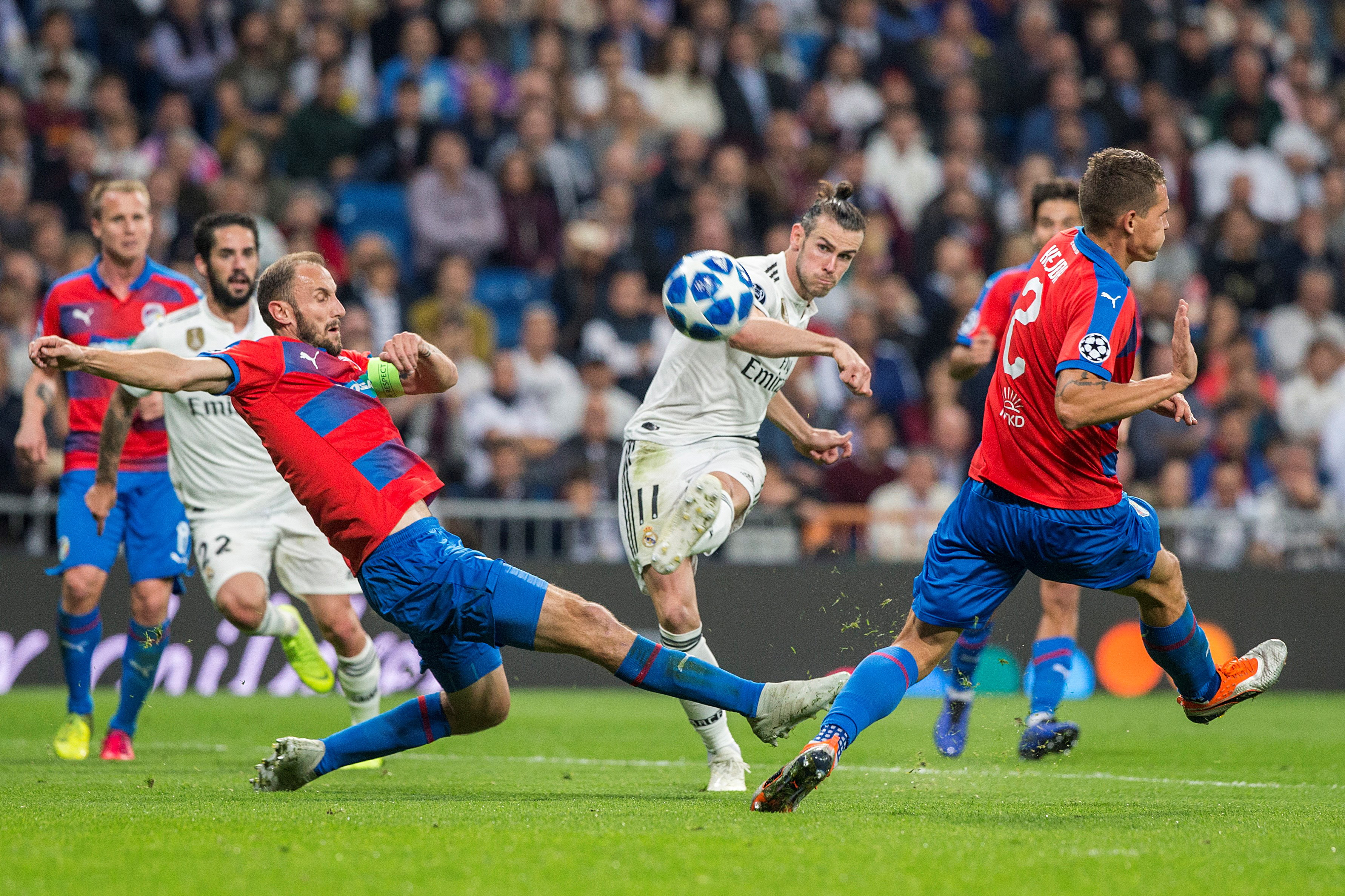 足球——欧冠联赛:皇马胜比尔森胜利