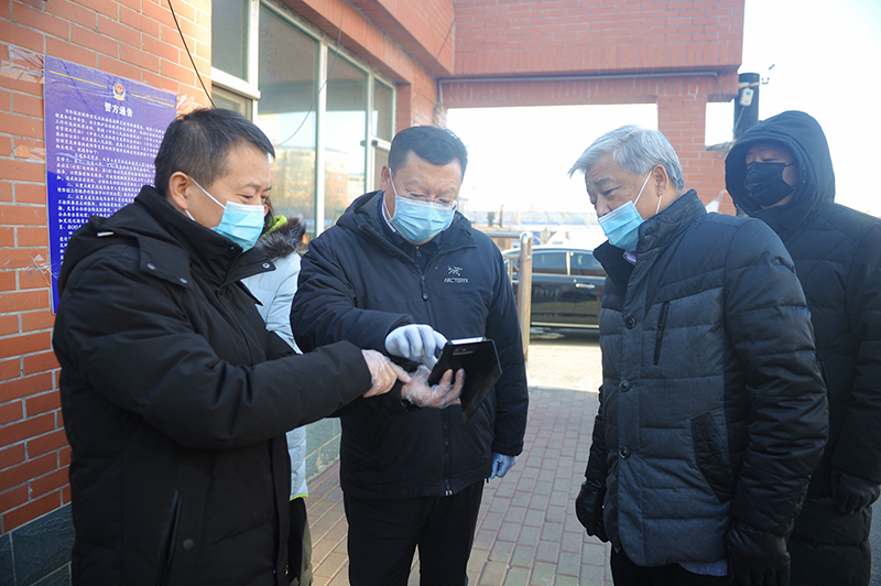 长春高新区:华景斌督导检查农村村屯疫情防控工作