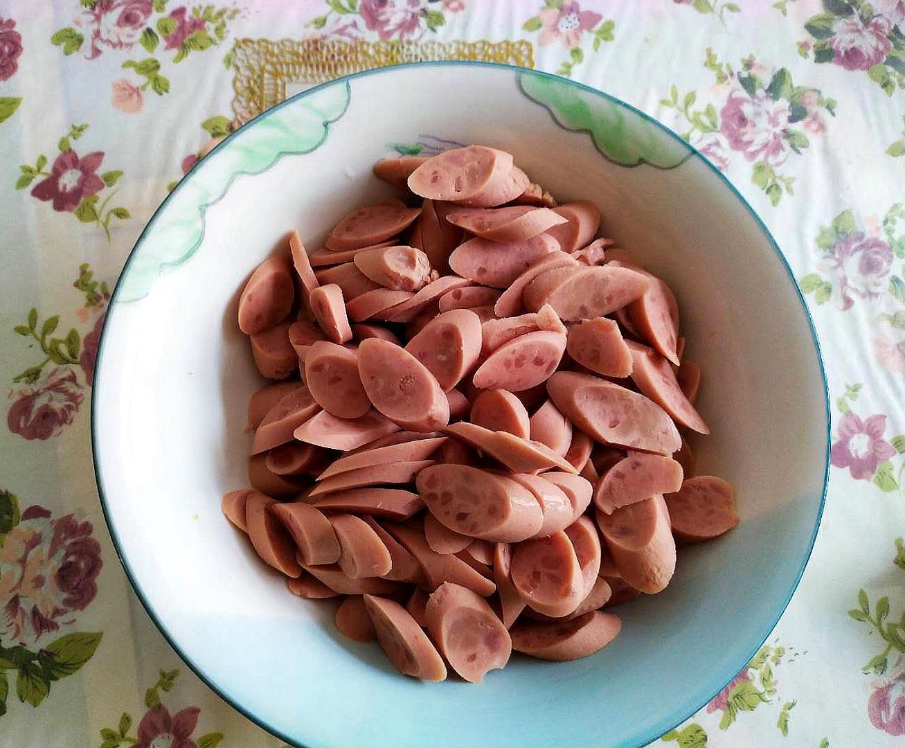 五分钟教你做出,色香味俱全的火腿肠胡萝卜