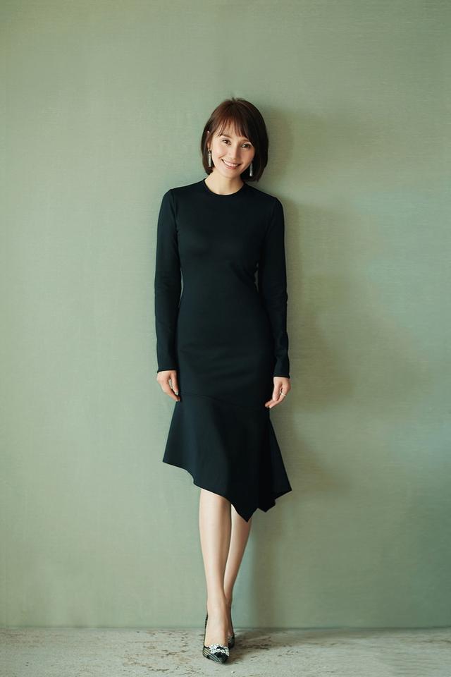 三四十岁女人剪短发更减龄,42岁袁泉剪波波头变22岁,看了也想剪