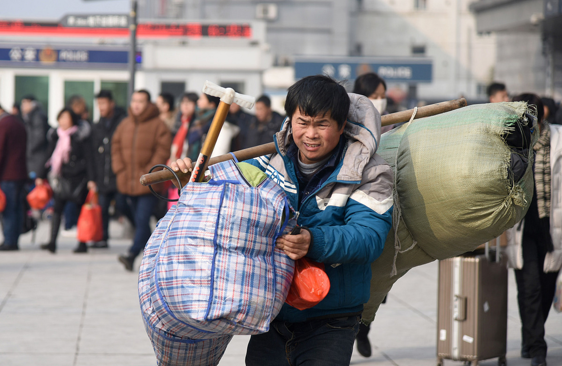 在外打工苦的图片图片