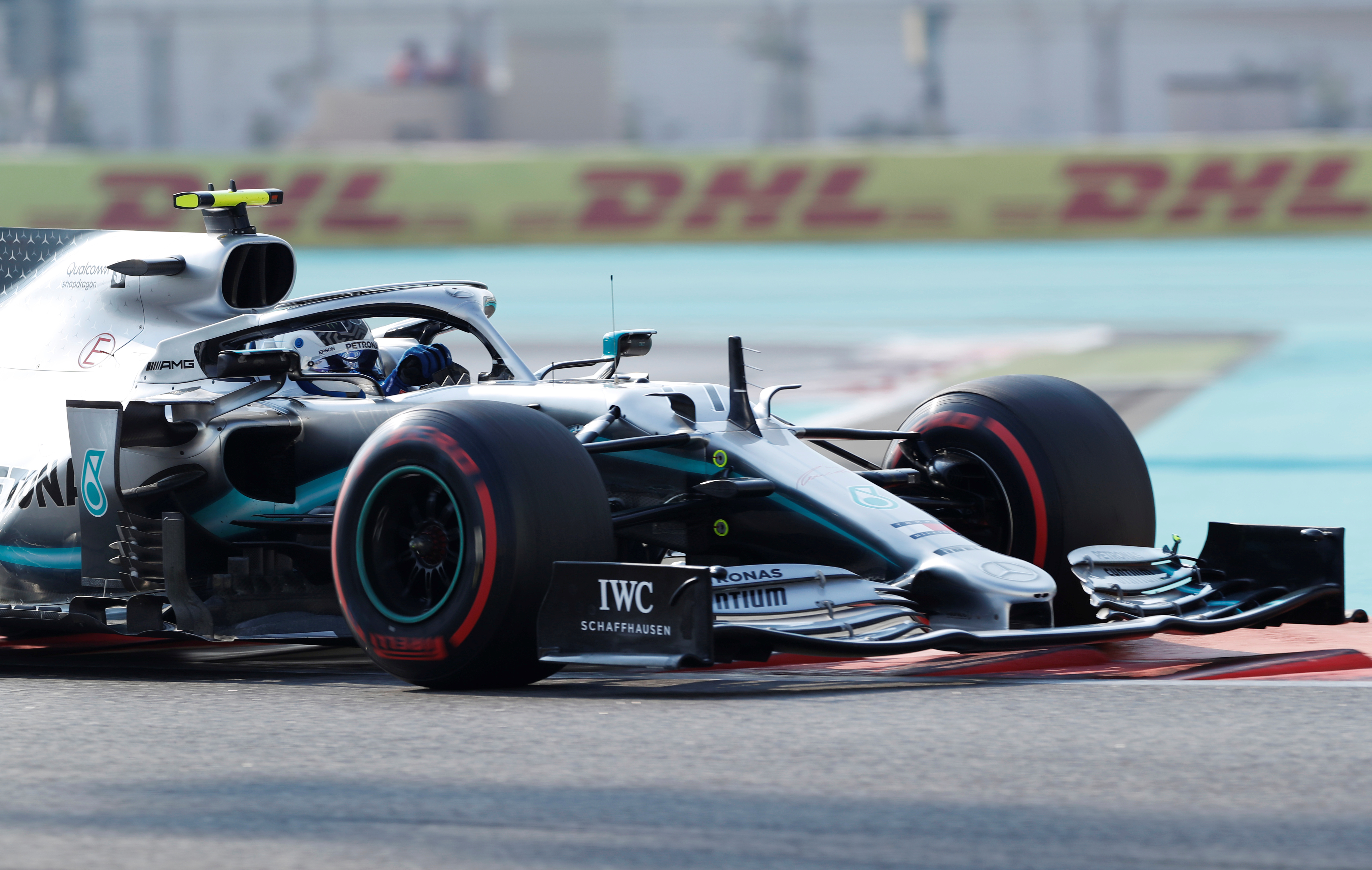 赛车——f1阿布扎比大奖赛:汉密尔顿夺得杆位(3)