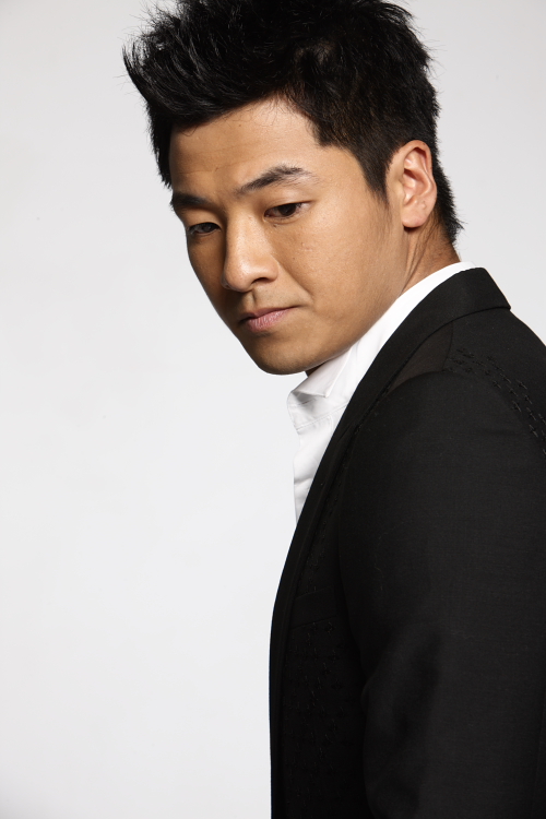 齐奎成熟有魅力,勇敢做自己,让更多的人看到真正的好作品!