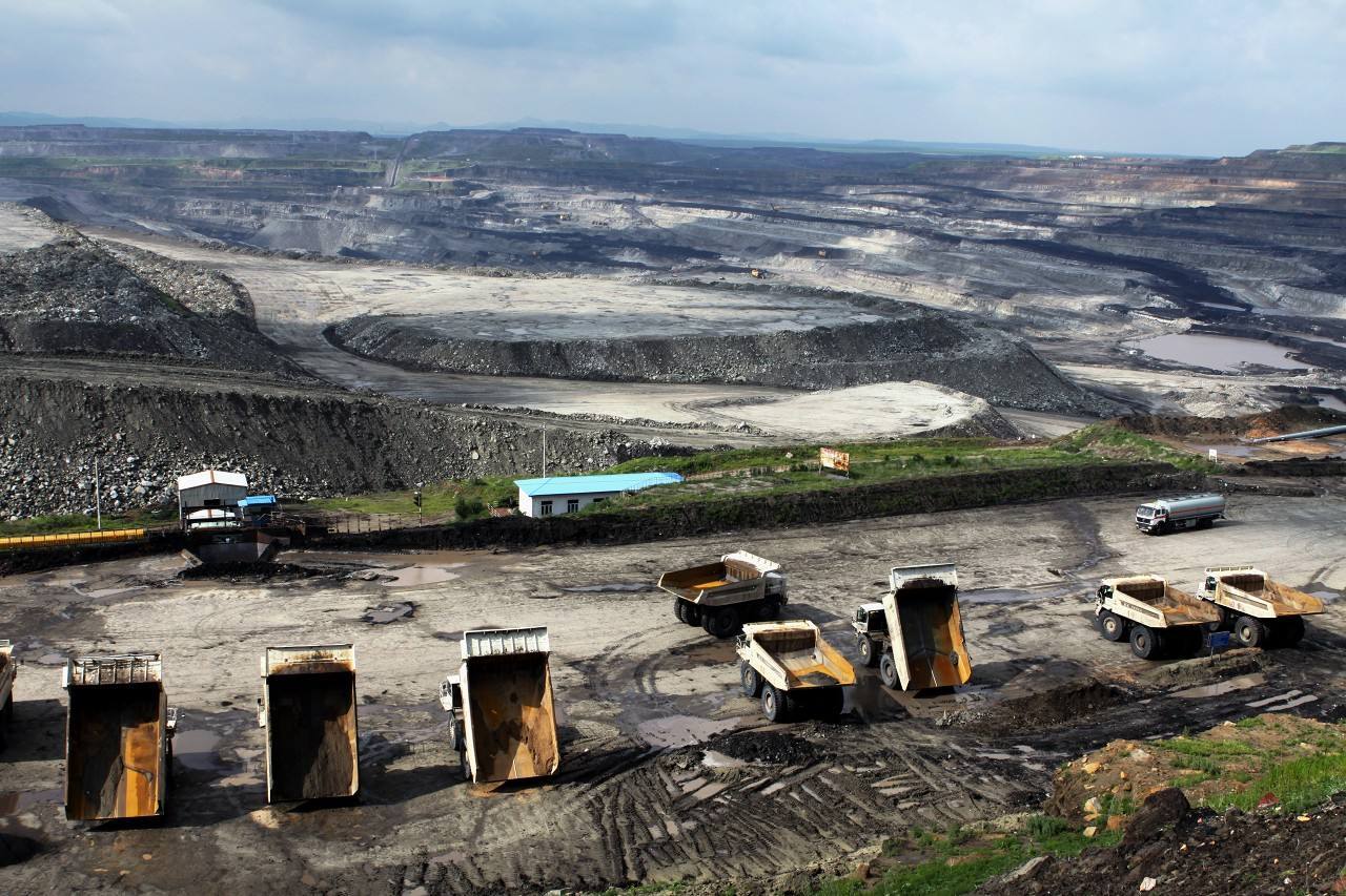 巴音孟克煤矿图片