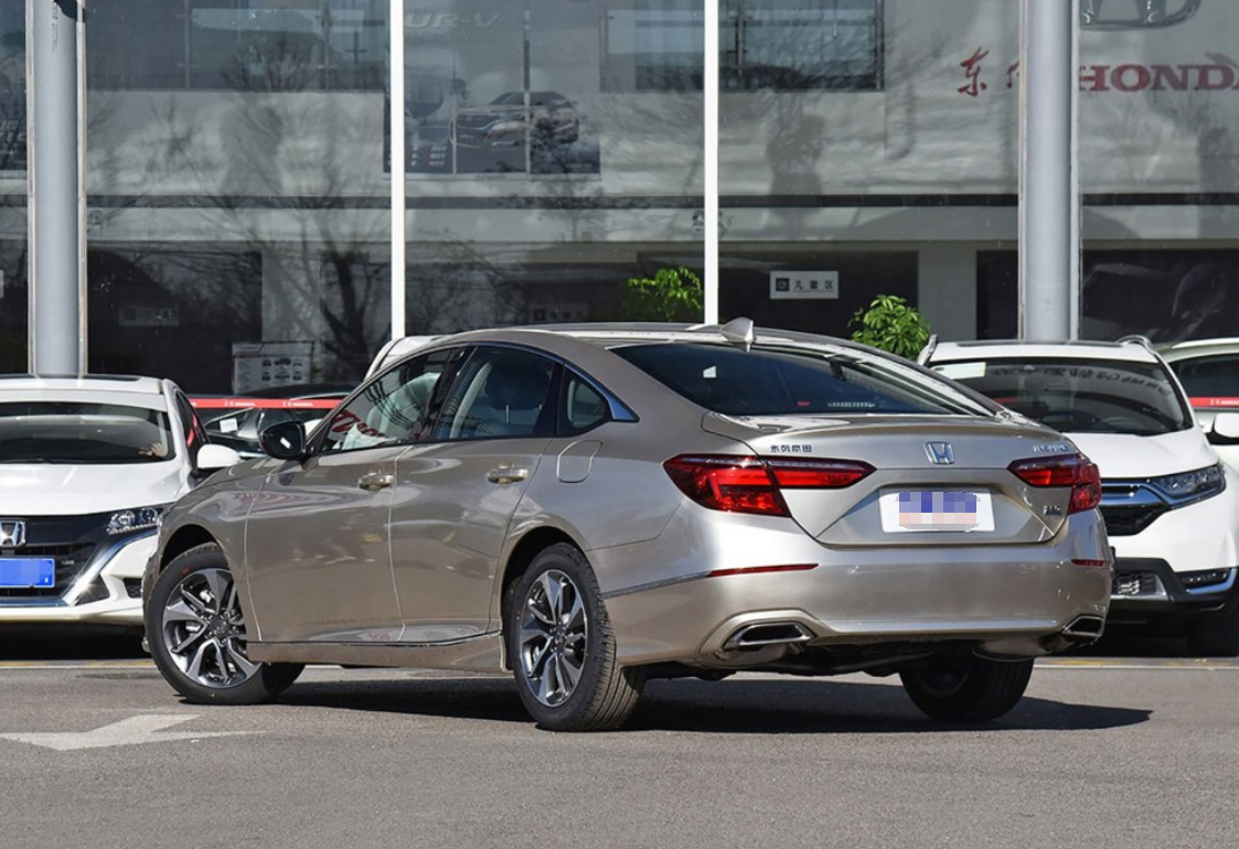 对本田inspire外观的赏析与观察