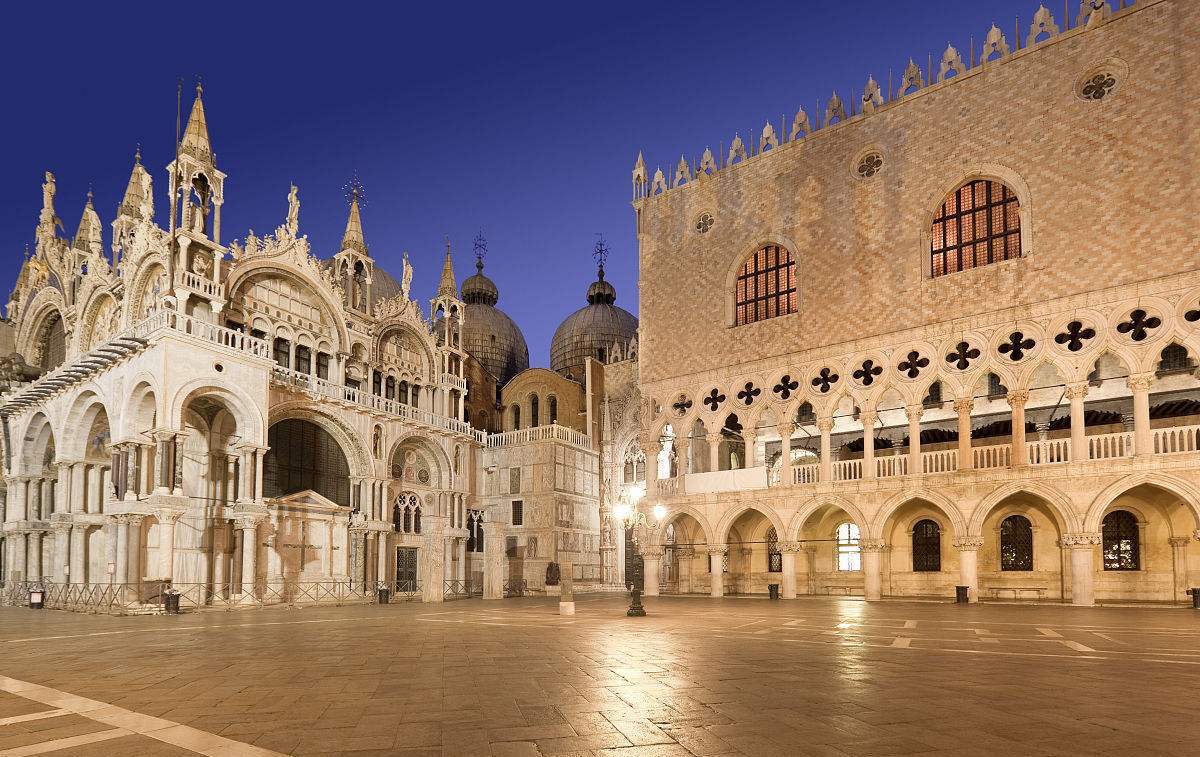 意大利的威尼斯,不仅有神话传说的叹息桥,还有最美丽的黄金宫