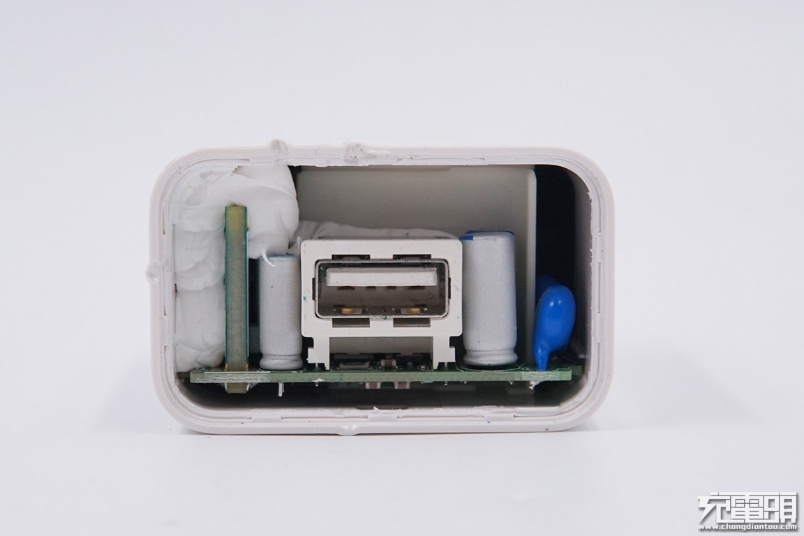 新款华为40w超级快充充电器深度拆解