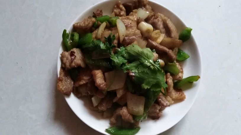 老家的孜然大肉片 这样做味才鲜美
