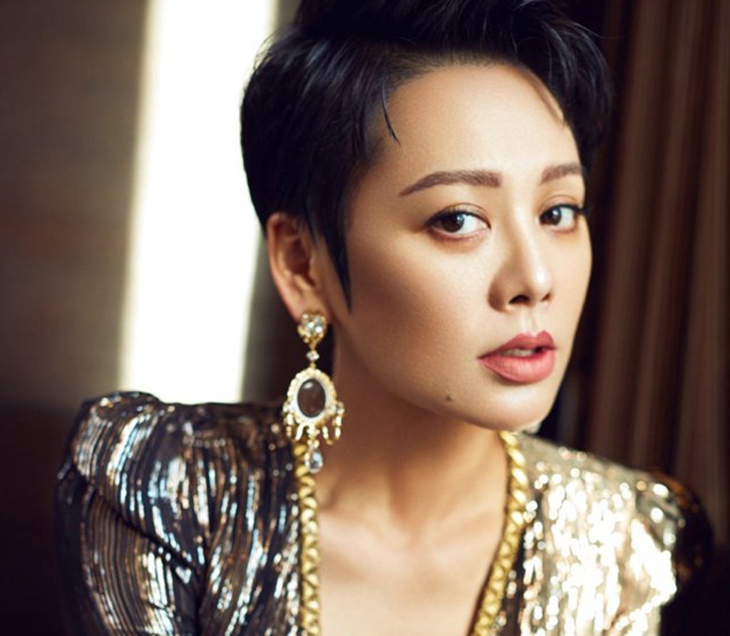 宁静公开怒怼某女演员,4字线索引发网友大猜想,于正给出证据?