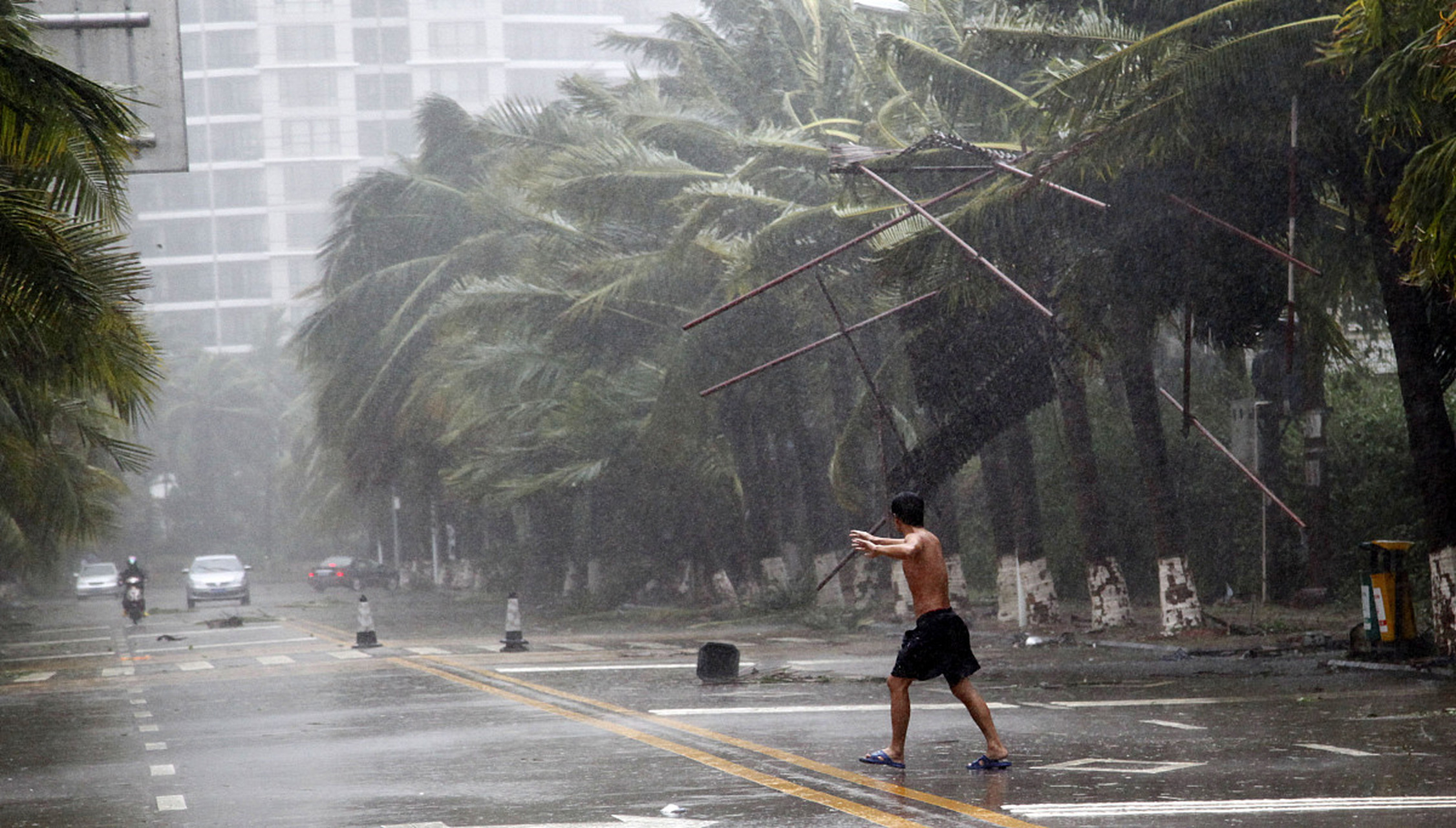 5号台风杜苏芮# 台风来袭,你知道居家该做好哪些准备吗?