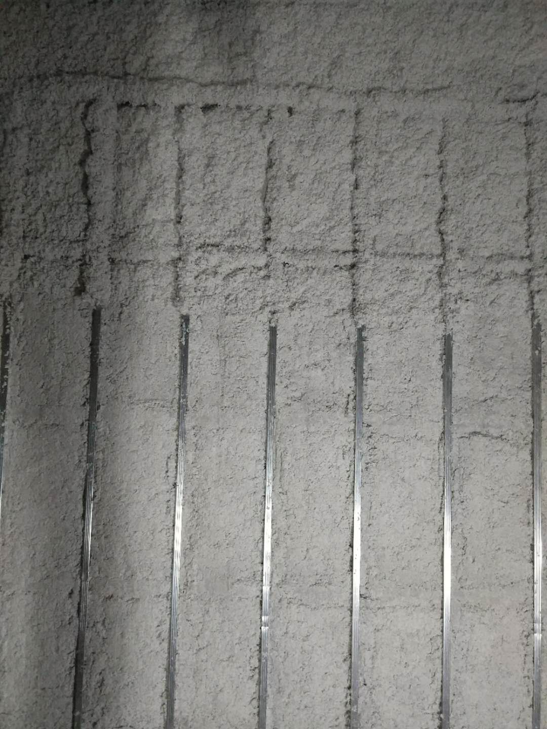 无机纤维喷涂应用于ktv吸音现场