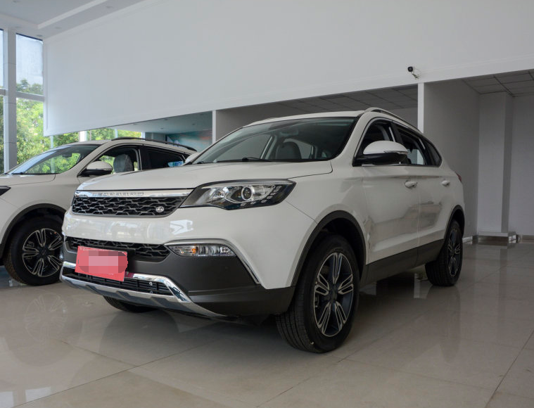 一气呵成,刚劲有力,层次分明的猎豹cs10,使得横向视觉更长