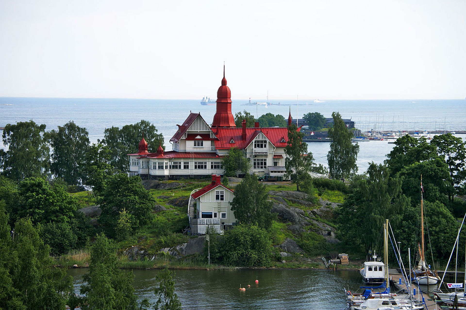 夏日避暑好去处# 青山湾,这个位于中国福建省泉州市惠安县的海滨笔铑