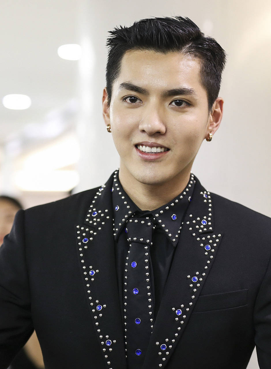 吴亦凡强奸聚众淫乱案二审开庭#  吴亦凡强奸聚众淫乱案二审开庭