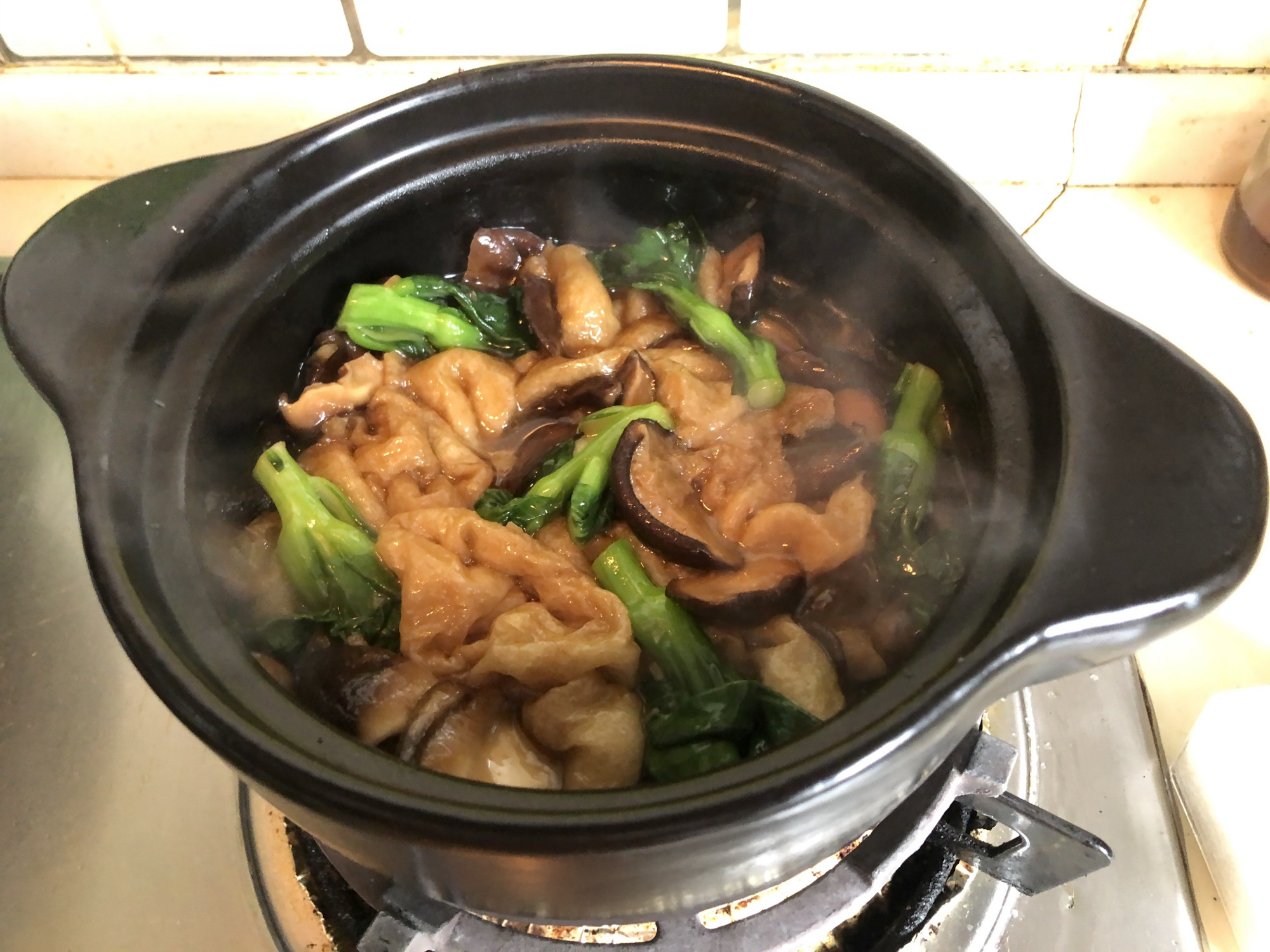 快手易做的香菇面筋煲,没肉一样香,好吃不长肉,做好选料有讲究