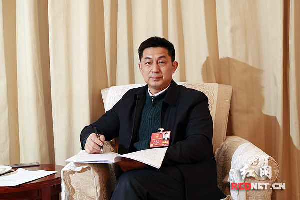 全国人大代表袁建良:振兴乡村 农村生活品质不能比城市差