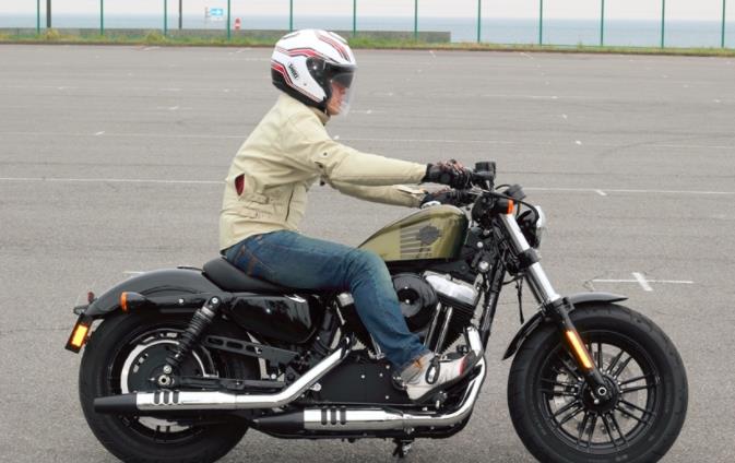 美式重机范,双缸引擎,大排量高性能摩托车,明星的座驾都选它!