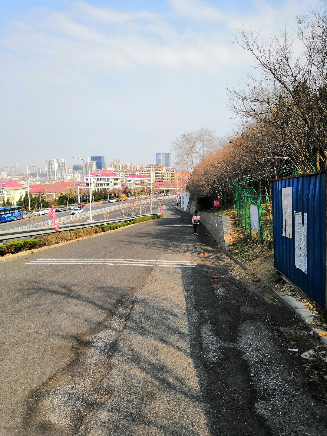 烟台观海路岱王山翻越记,从观海路翻越到塔山附近奇山小区