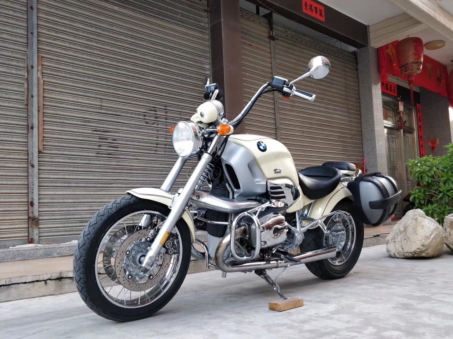 二十年前的宝马r1200c,现在看着还不过时,不得不服!