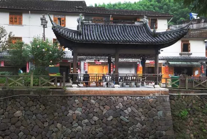 你向往的世外桃源·庆元月山村,"村晚"成了它的一张亮丽名片