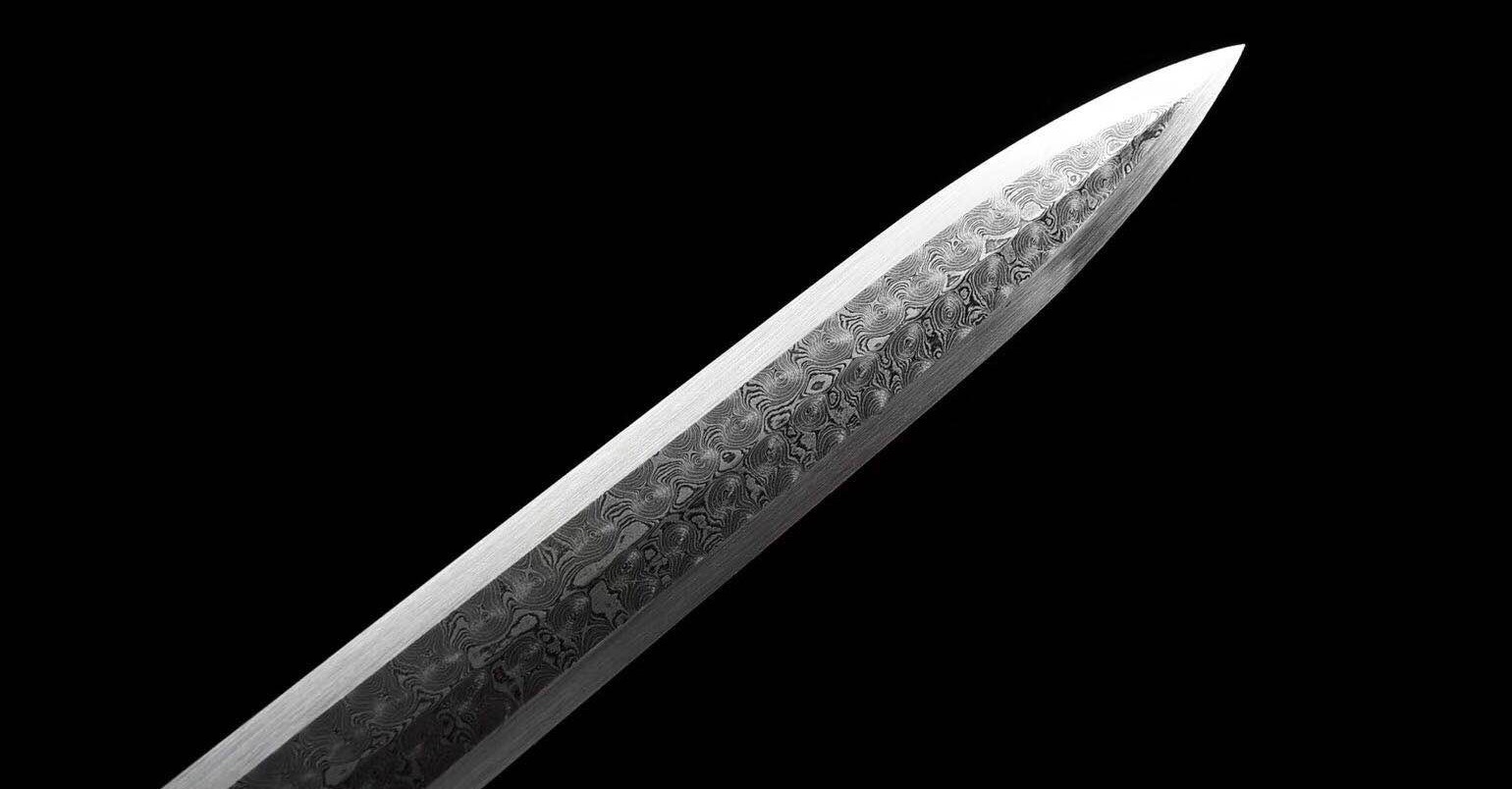 雨点纹八面烟雨汉剑,鉴赏