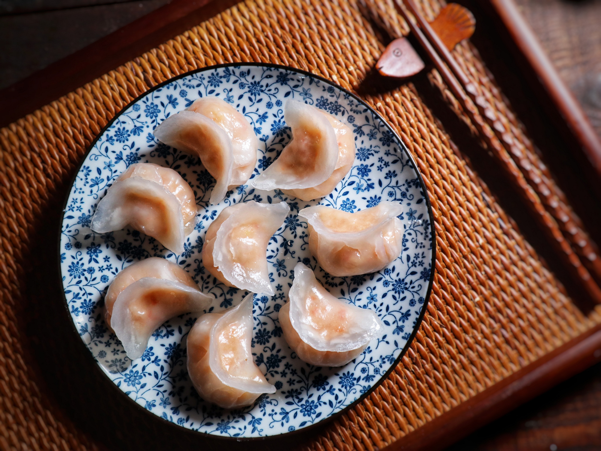 水晶饺关键是和面,掌握这2点,晶莹剔透,不破皮,比买的好吃