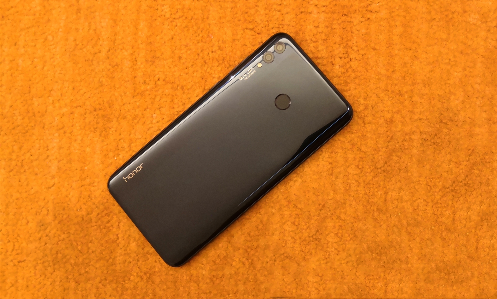 双摄拍照大屏荣耀8x,值不值得买