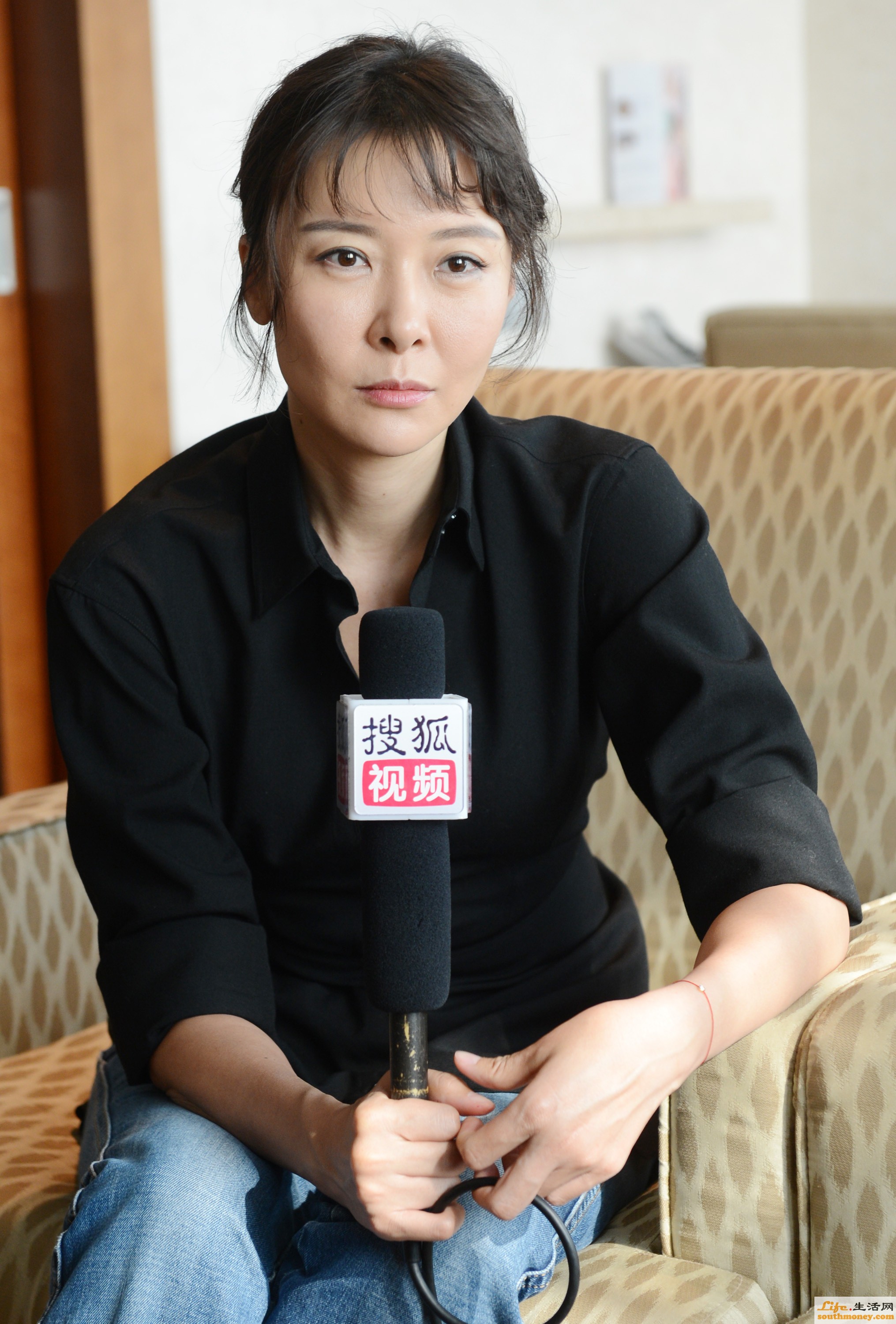 军人家庭出生的几位女明星,梅婷榜上有名,她的爷爷是开国大将