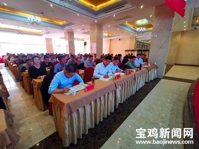 宝鸡市人大常委会主任马秉寅在凤翔县做主题教育专题辅导