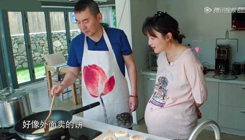 蒋勤勤挺着孕肚,为何还参加《幸福三重奏》?其实主要原因有二点