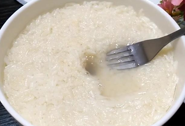 只需一碗糯米,2分钟教你在家做米酒,做法超简单,新手也能做!