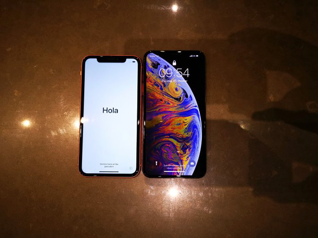 iphone xr与iphone xs max对比,2200元的差距,你会买哪个?