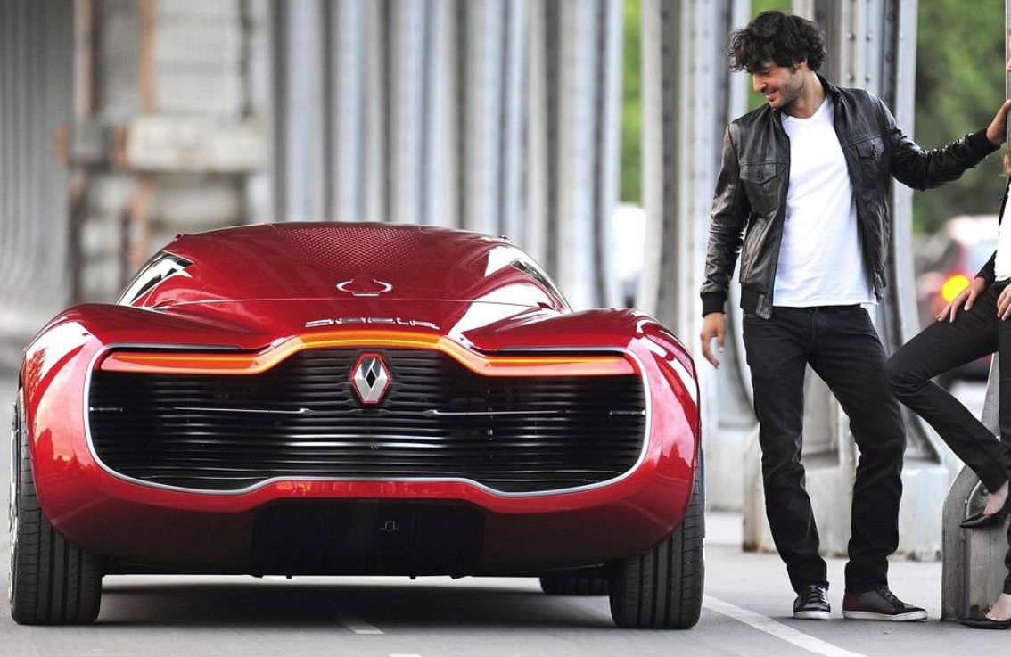 品鉴雷诺dezir的霸气外观,你喜欢吗?